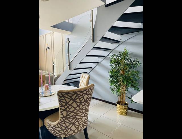 3 BEDROOM APARTMENT TO LET IN RIVONIA